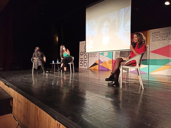 La vicepresidenta del Parlament, Gloria Santiago, en la Universidad de Otoño 2021 de Podemos.