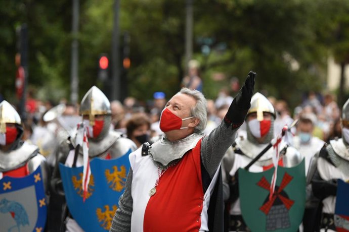 Entrada de Moros y Cristianos, con motivo del 9 dOctubre, en Valncia. 