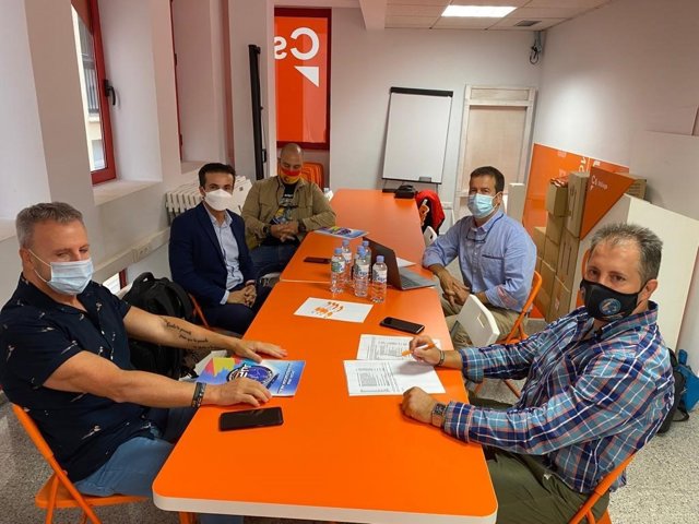 José Luis Muñoz Lagares, de Cs, en la reunión con Jupol
