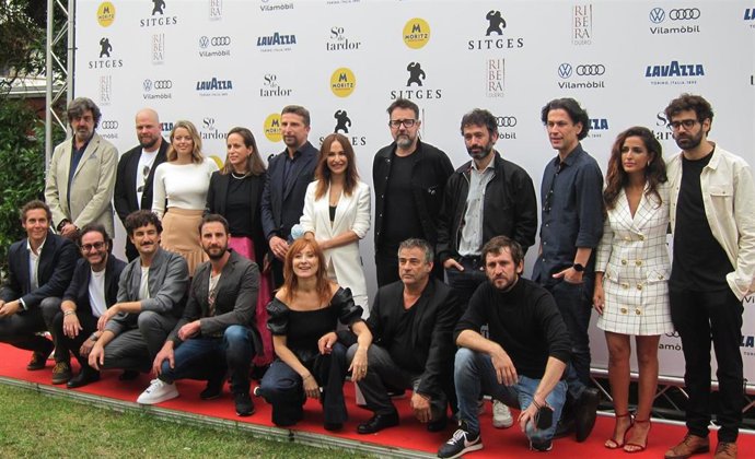 El elenco de la nueva versión de 'Historias para no dormir', con los directores Rodrigo Sorogoyen, Paco Plaza, Paula Ortiz y Rodrigo Cortés