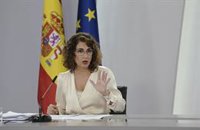 Montero dice que el Gobierno tiende la mano a todos y que solo PP, Vox y Ciudadanos "se autodescartan"