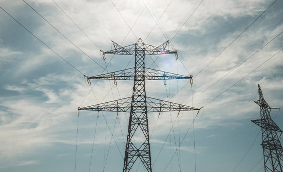 Archivo - Tendido eléctrico en Australia
