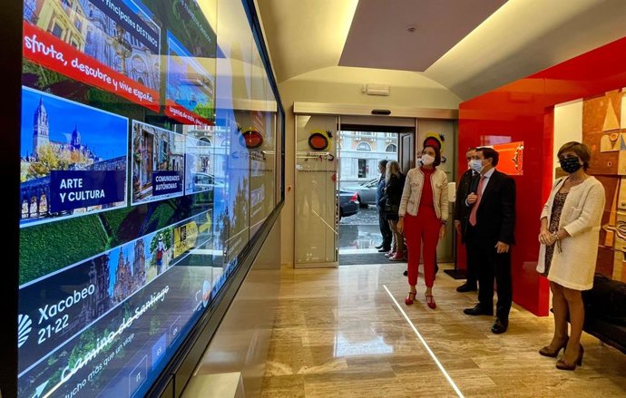 Reyes Maroto acerca el Xacobeo a Roma