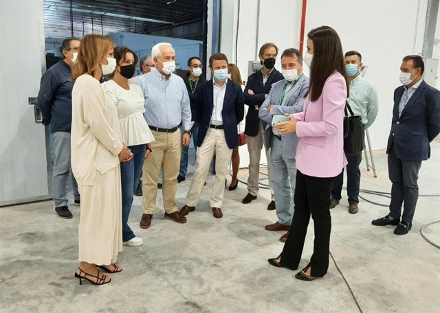 Visita al almacén central provincial.