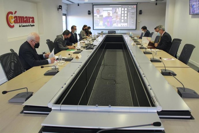 Reunión de la Comisión de Industria de la Cámara de Comercio de España con el secretario de Industria, Raúl Blanco