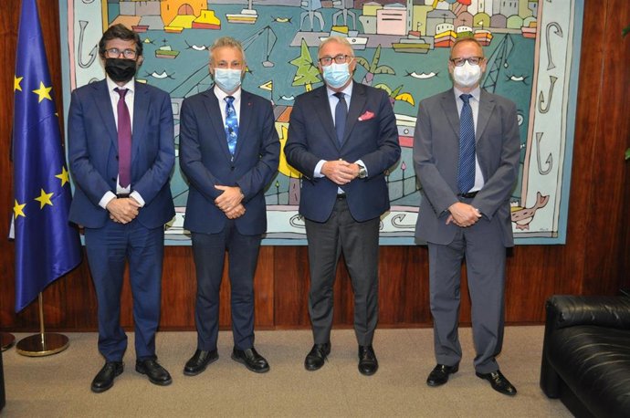 El presidente de la APA se reúne con el presidente de Puertos del Estado.