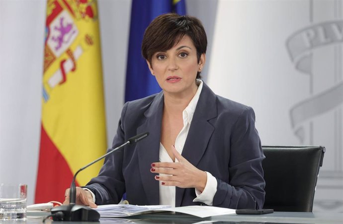 La ministra Portavoz, Isabel Rodríguez, comparece en una rueda de prensa tras la reunión del Consejo de Ministros celebrado en Moncloa, a 11 de octubre de 2021, en Madrid