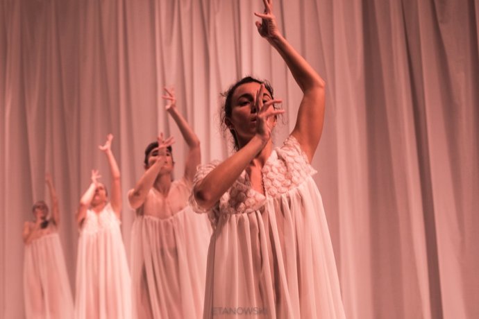Imagen de la coreografía 'Dead' de la compañía Lasala