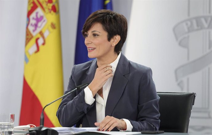 La ministra Portavoz, Isabel Rodríguez, comparece en una rueda de prensa tras la reunión del Consejo de Ministros celebrado en Moncloa, a 11 de octubre de 2021, en Madrid, (España). 