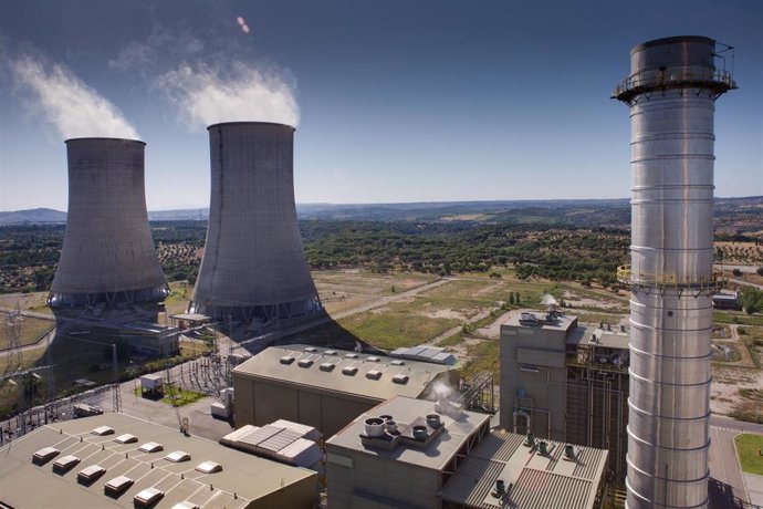 Archivo - Central de Endesa en Pego (Portugal)