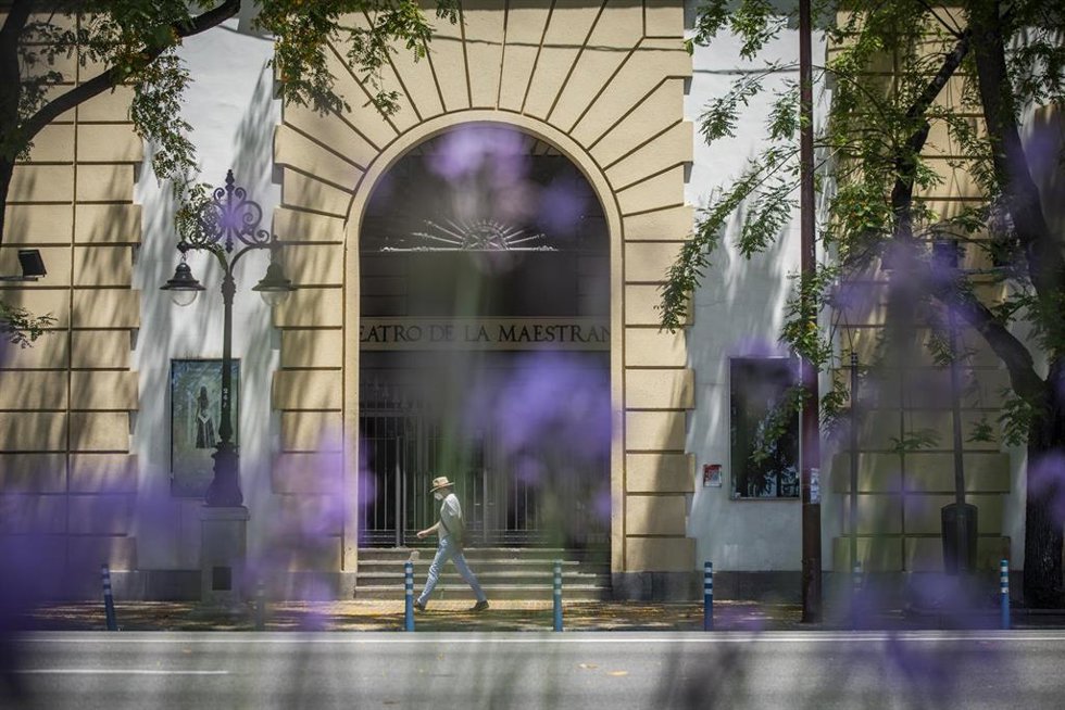 Archivo - Fachada principal del Teatro de la Maestranza de Sevilla