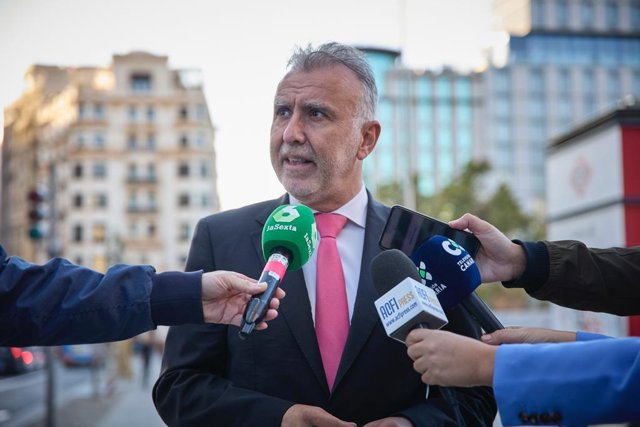 El presidente de Canarias, Ángel Víctor Torres