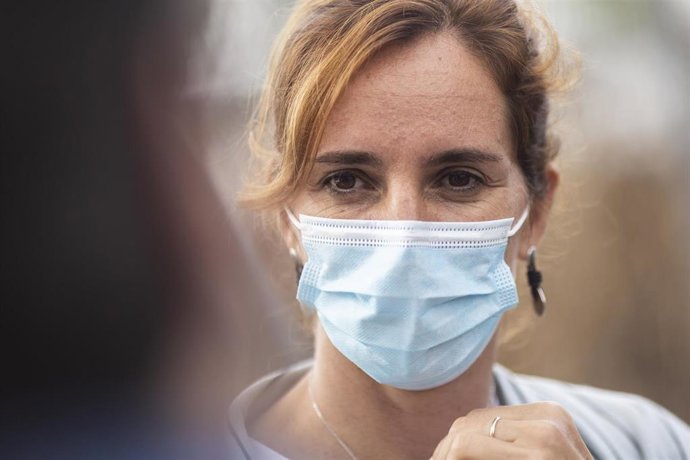 La portavoz de Más Madrid en la Asamblea, Mónica García, ofrece declaraciones a los medios, en Madrid (España). 