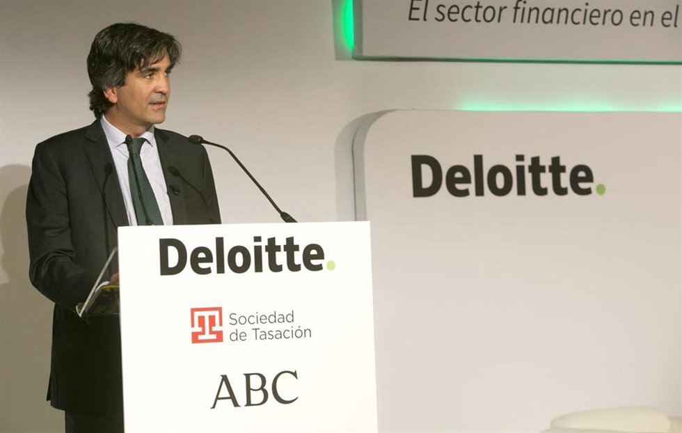 El secretario de Estado de Economía y Apoyo a la Empresa, Gonzalo García Andrés, durante la clausura del XXVIII Encuentro del Sector Financiero organizado por Deloitte, Sociedad de Tasación y ABC