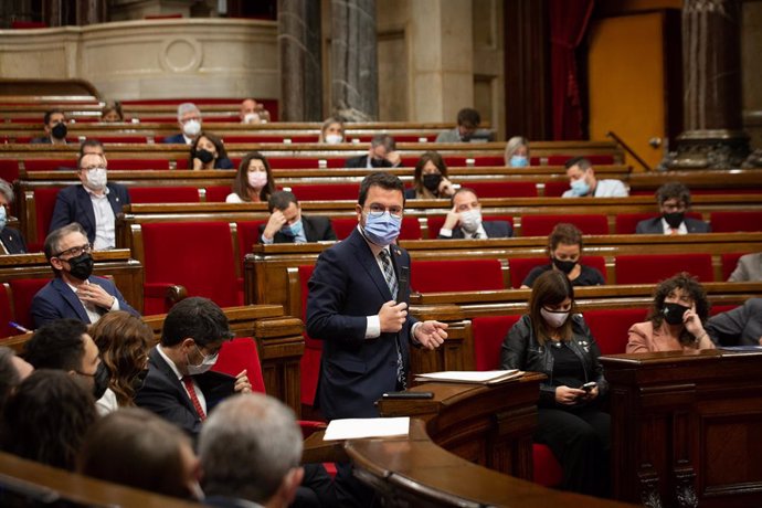 Arxiu - El president de la Generalitat, Pere Aragons, intervé en el ple del Parlament