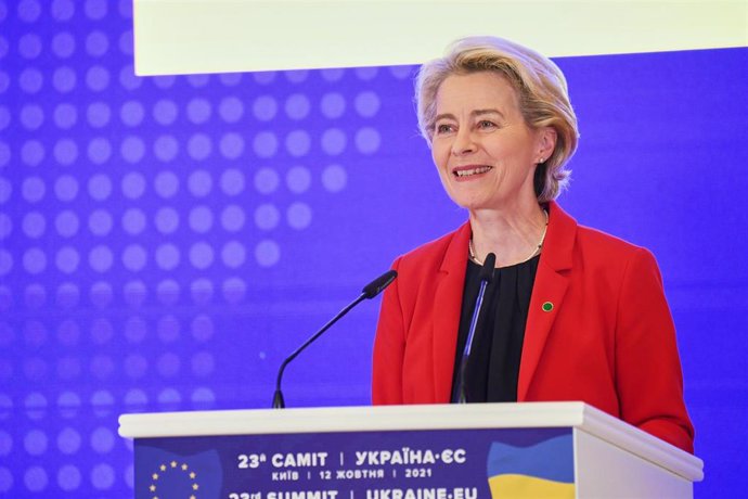 HANDOUT - 12 October 2021, Ukraine, Kiev: President of the European Commission Ursula von der Leyen, speaks at a press conference during the EU-Ukraine Summit 2021. Photo: Dati Bendo/European Commission/dpa - ATTENTION: editorial use only and only if th