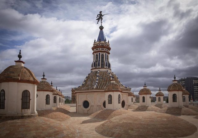 Archivo - Tejados de la Fábrica de Artillería de Sevilla