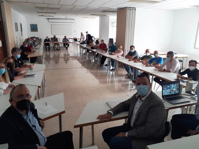 Reunión de la II Mesa de Movilidad de Cort.