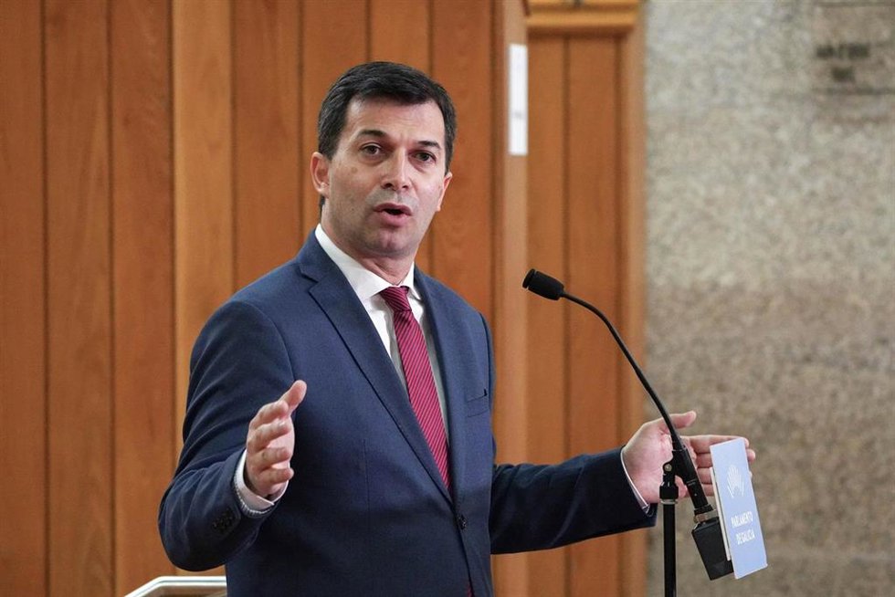 El portavoz del PSdeG, Gonzalo Caballero durante el debate del Estado de la Autonomía de Galicia, en el Parlamento gallego, a 13 de octubre de 2021, en Santiago de Compostela, A Coruña, Galicia (España). El Parlamento gallego acoge este miércoles el deb