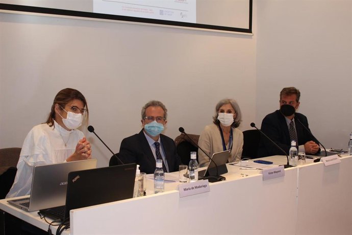 María de Madariaga, Víctor Mayoral, María Luisa Franco y Carlos Goicoechea