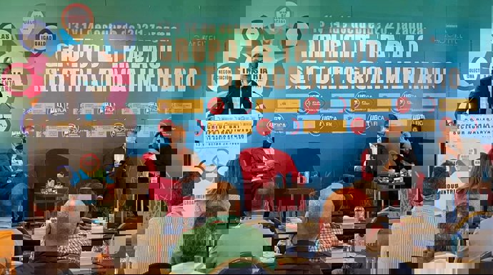 Intervención de Pedro Hojas en las jornadas organizadas por UGT FICA