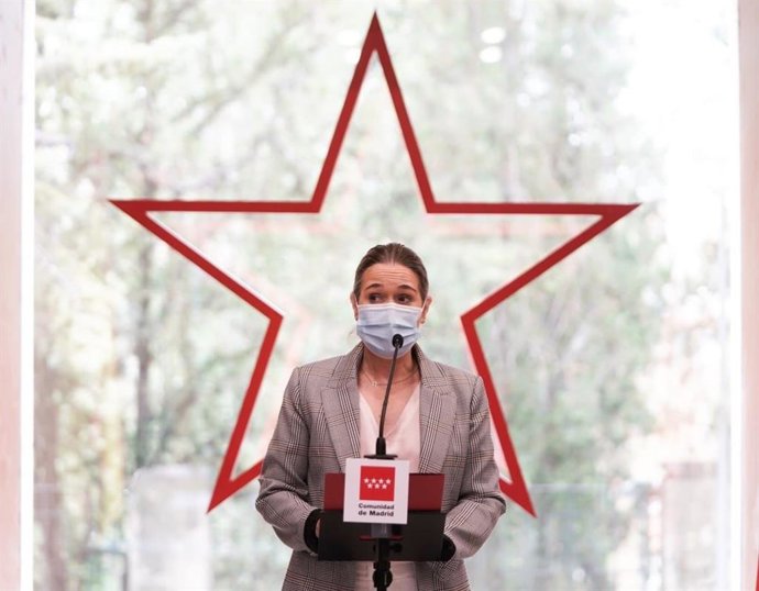 La consejera de Cultura, Turismo y Deporte, Marta Rivera de la Cruz, en las instalaciones del nuevo hotel Madrid EDITION