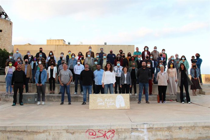 Maria Ramon insta a no dejar las instituciones "en manos del españolismo y la extrema derecha".