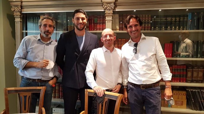 Emilio Gómez Jane, de ICF; Samir Matki, de Impact Partners, Nicolas Touboulic, de Impact Partners; Alberto Porciani, CEO de Top Doctors