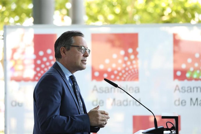 Archivo - El portavoz del PP en la Asamblea de Madrid, Alfonso Serrano.