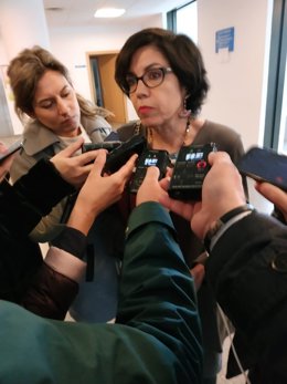 Archivo - La magistrada lucense Pilar de Lara en declaraciones a los medios