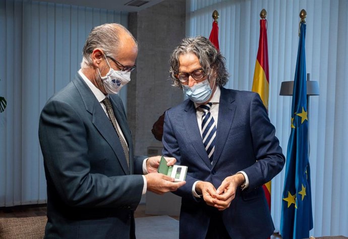 Luis Fuentes (i) y Santiago Mena.