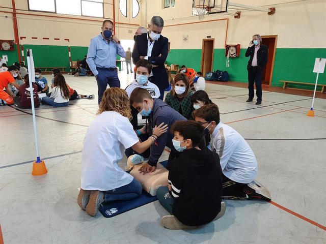 Formación de jóvenes en reanimación por del Día Europeo ante la Parada Cardiaca