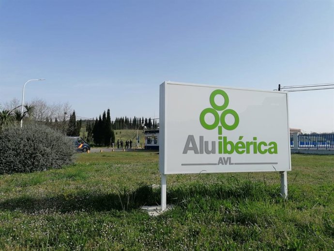 Archivo - Registro en Alu Ibérica, en Avilés