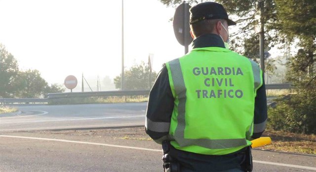 Archivo - Agente de la Guardia Civil.