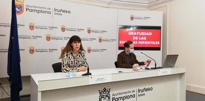 Archivo - Maite Esporrín y Xabier Sagardoy, concelajes del PSN en el Ayuntamiento de Pamplona