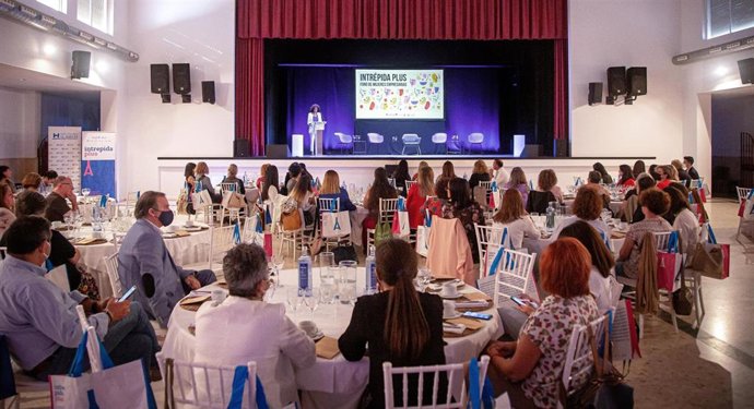 Celebración del  Foro de Mujeres Empresarias 'Intrépida Plus' en Villanueva de los Castillejos.
