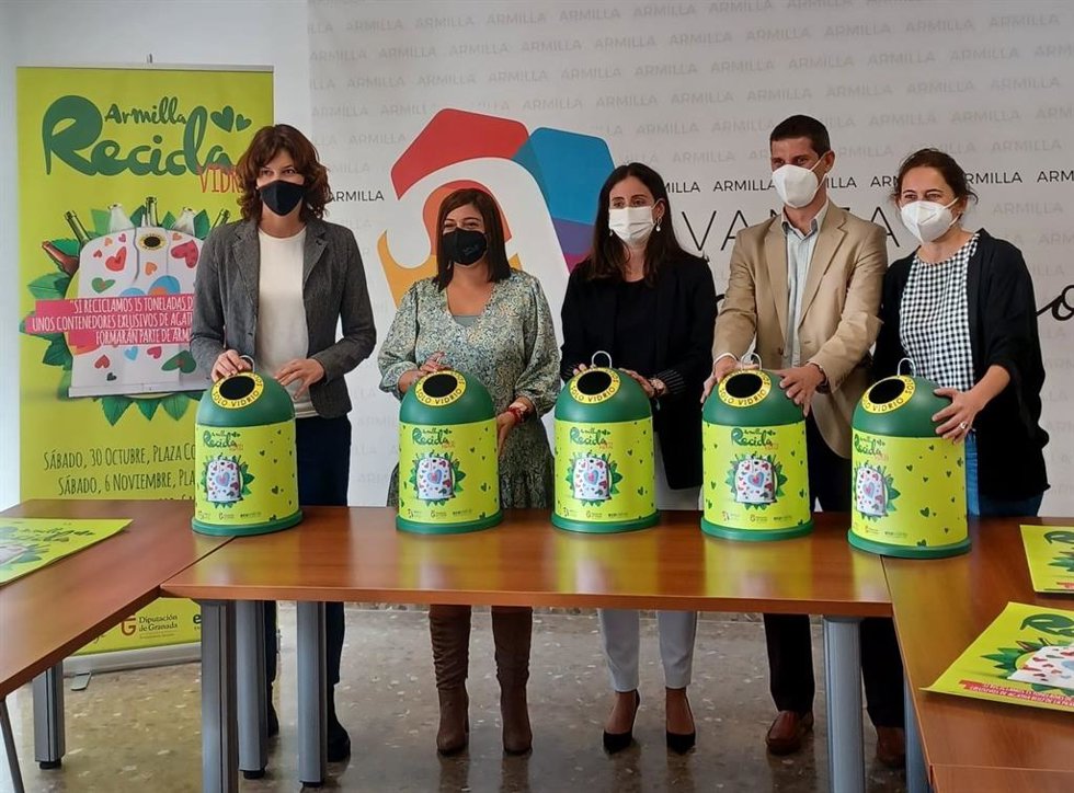 Reto de Ecovidrio para reciclar envases de vidrio en Armilla
