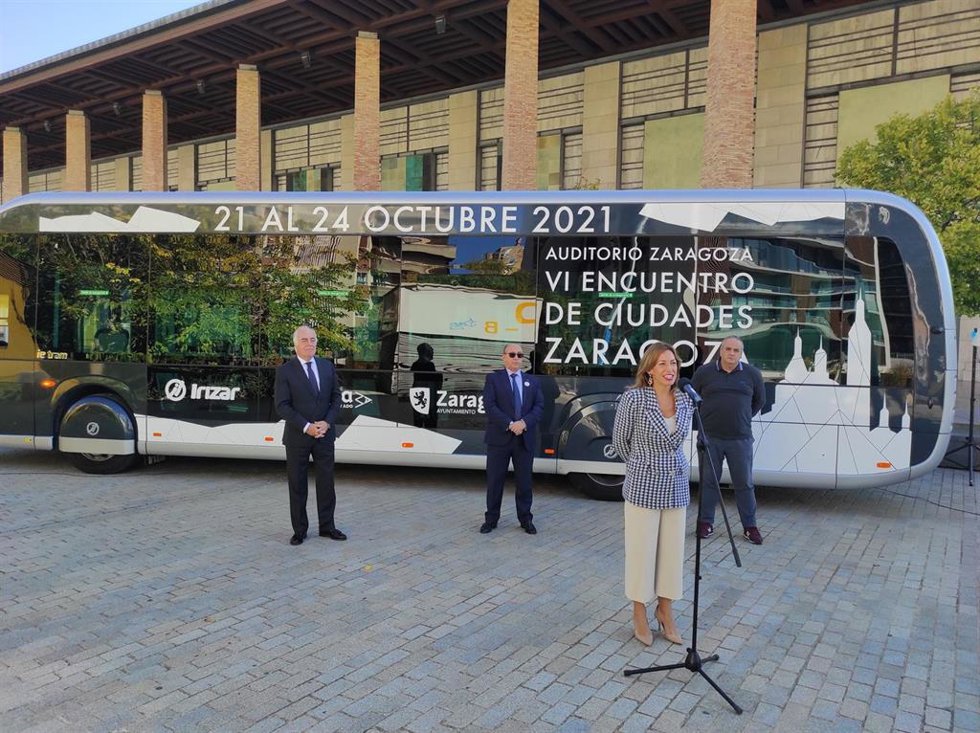 Presentación del VI Encuentro de Ciudades de la DGT, en Zaragoza.
