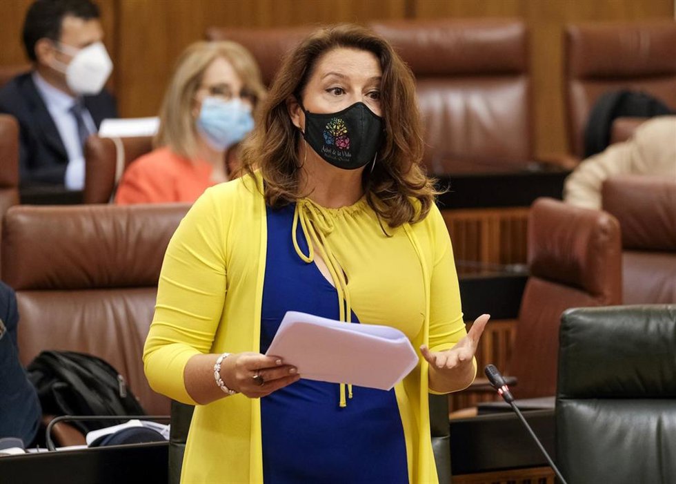 Archivo - La consejera de Agricultura, Carmen Crespo, durante el Pleno del Parlamento., foto de archivo