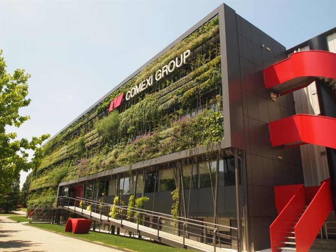 Nuevo centro tecnológico de Comexi.