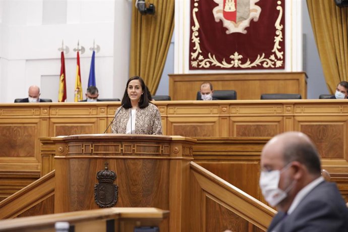 El vicepresidente de Castilla-La Mancha, José Luis Martínez Guijarro, en el pleno de las Cortes.