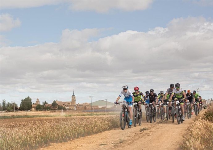 Archivo - Participantes en una edición anterior.
