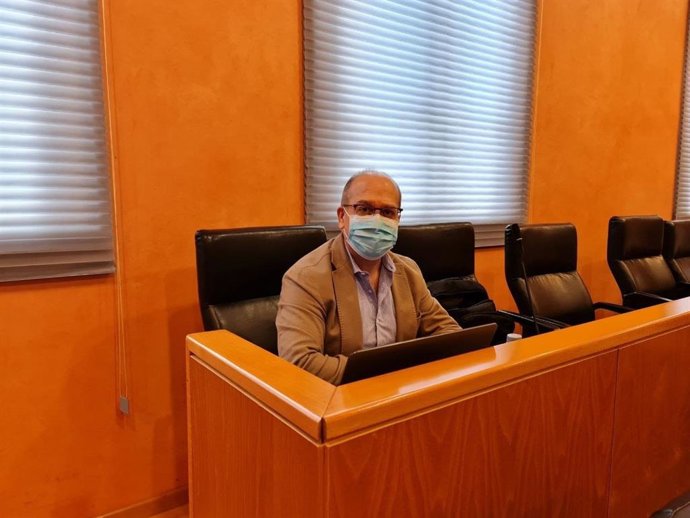 Archivo - El portavoz de Ciudadanos en el Consistorio de Dos Hermanas (Sevilla), Javier Cabezas.