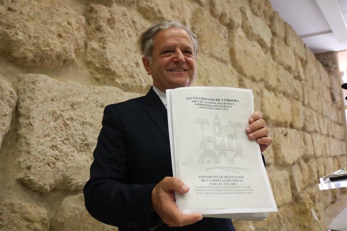 El teniente de alcalde delegado de Hacienda del Ayuntamiento de Córdoba, Salvador Fuentes.