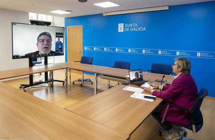 La conselleira do Mar, Rosa Quintana.