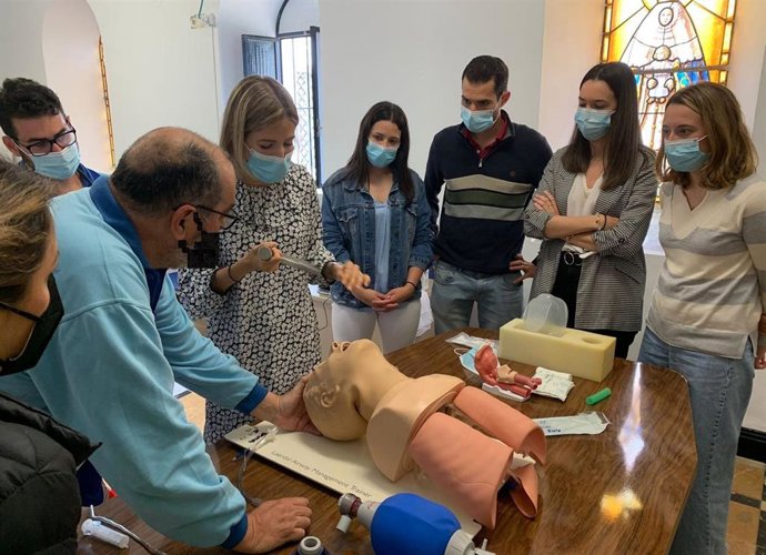 Archivo - Formación en RCP, en foto de archivo