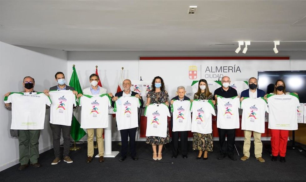 Presentación de '6 horas solidarias non stop' a favor de la Fundación Jesús Peregrín.