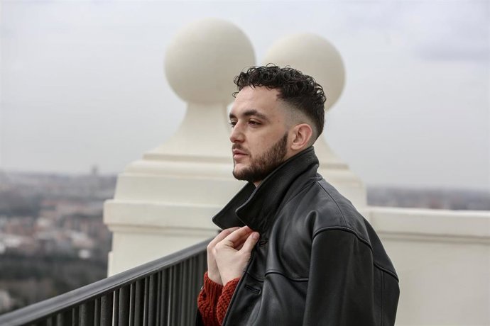 Archivo - El cantante C. Tangana posa en una fotografía durante una entrevista para Europa Press en el Hotel Riu Plaza España, en Madrid (España), a 25 de febrero de 2021. El pasado 22 de febrero el trapero presentó dos temas que formarán parte de su te