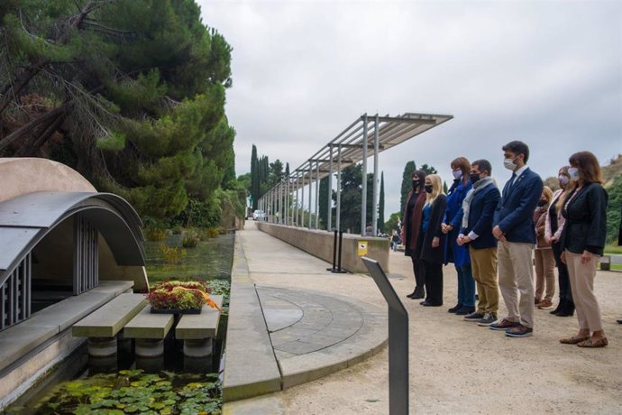 El vicepresidente del Govern, Jordi Puigneró, encabeza la delegación de Junts en la ofrenda floral al expresidente de la Generalitat Lluís Companys
