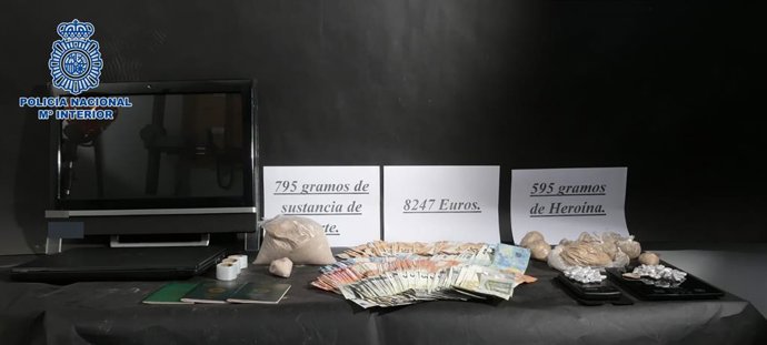 Dinero y droga incautada por la Policía Nacional en Arrecife (Lanzarote)
